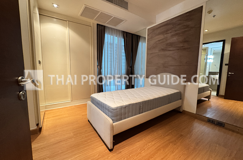 Condominium in Sukhumvit : Belgravia Residences 